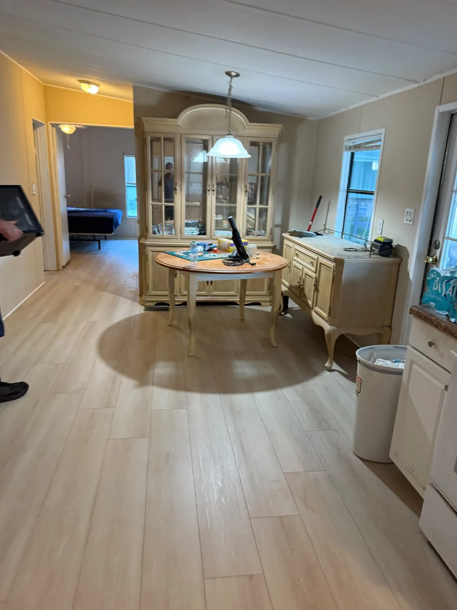 Completed vinyl flooring in a Winter Garden dining room